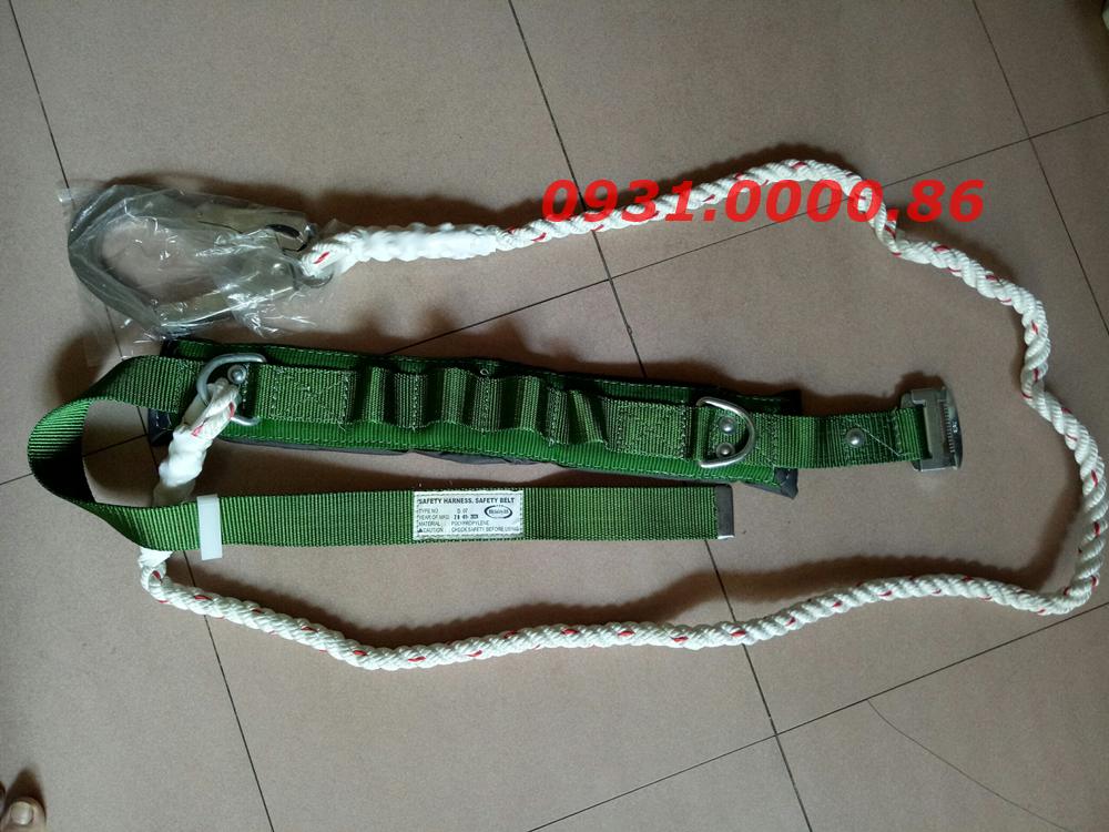 Day-dai-an-toan-D07-mot-moc-lon-02.jpg